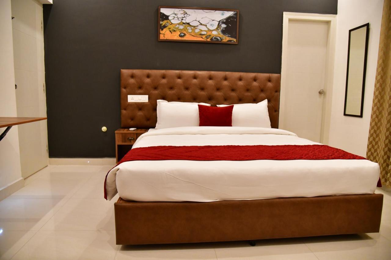 Xcel Luxury Hotel Apartments-Home Living Redefined Mysore Exterior photo