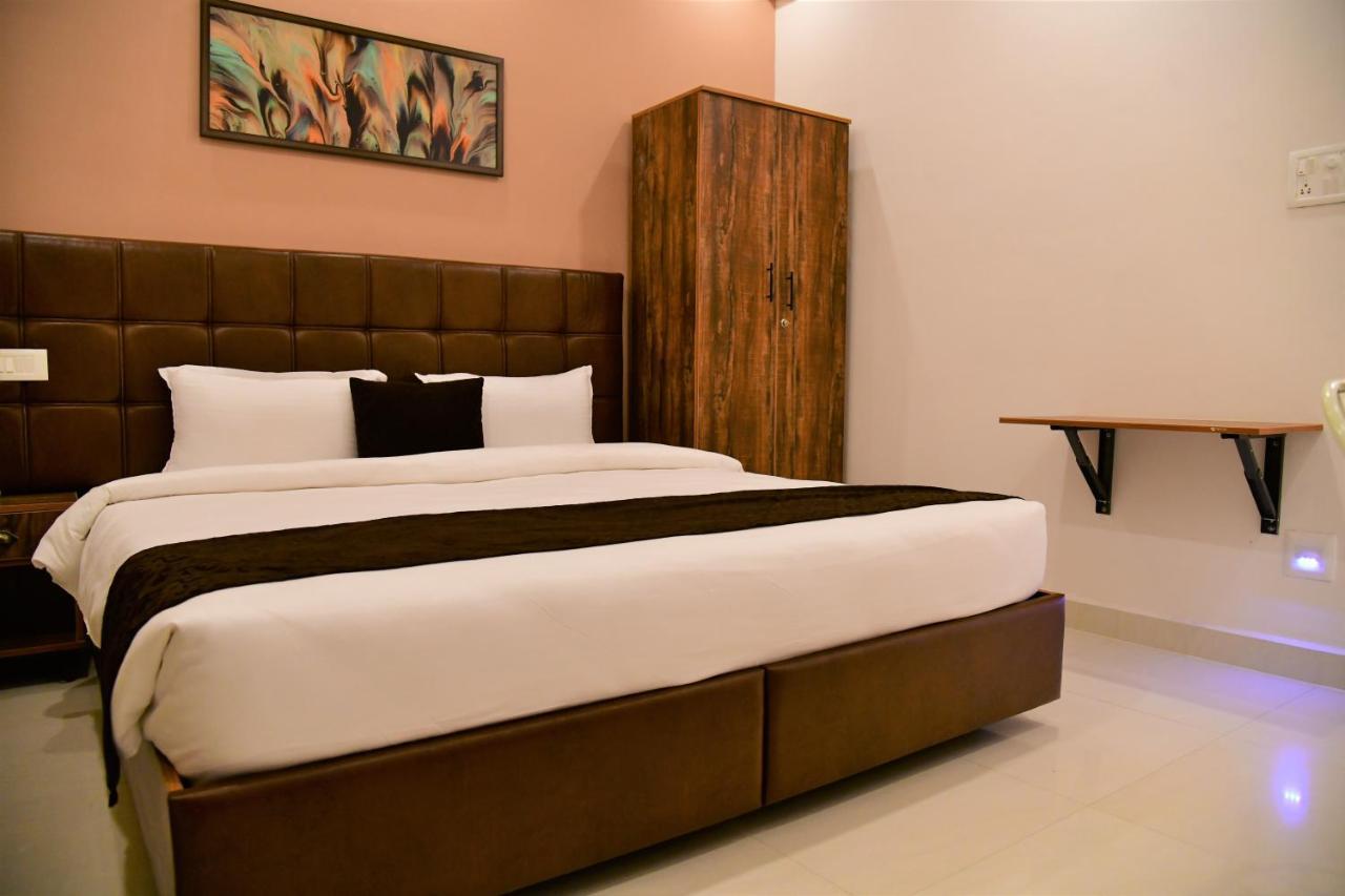 Xcel Luxury Hotel Apartments-Home Living Redefined Mysore Exterior photo